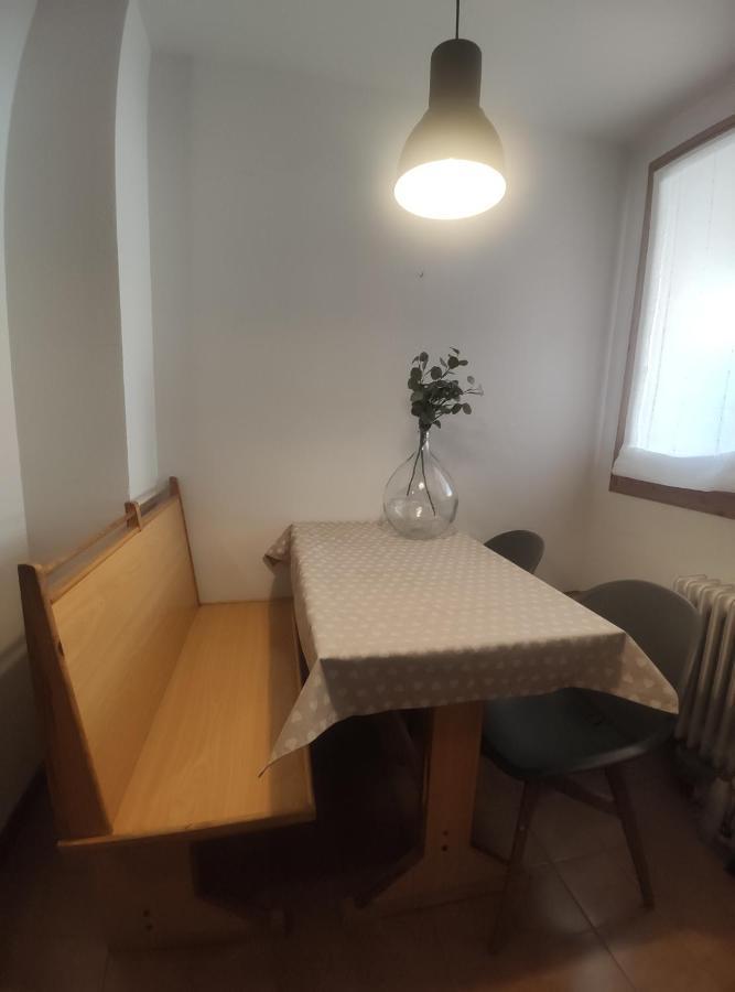Apartamento Capelot ฮากา ภายนอก รูปภาพ